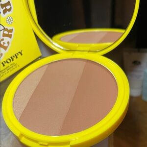 Flower Power Powder Highlighter Bronzer Trio - Peace Out Poppy